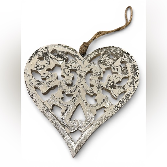 Rustic hanging heart - Picture 2 of 4